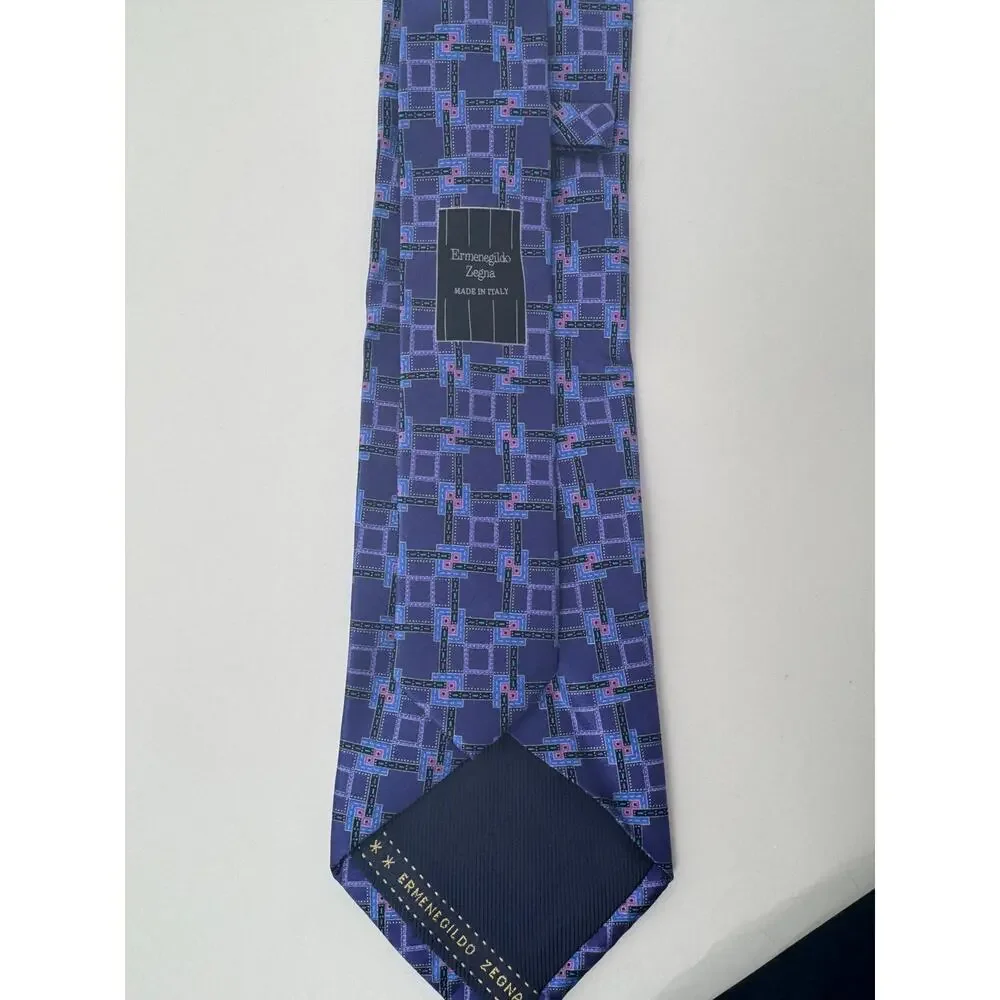 Ermenegildo Zegna NWOT Men's 100% Silk Patterned Tie Made in Italy